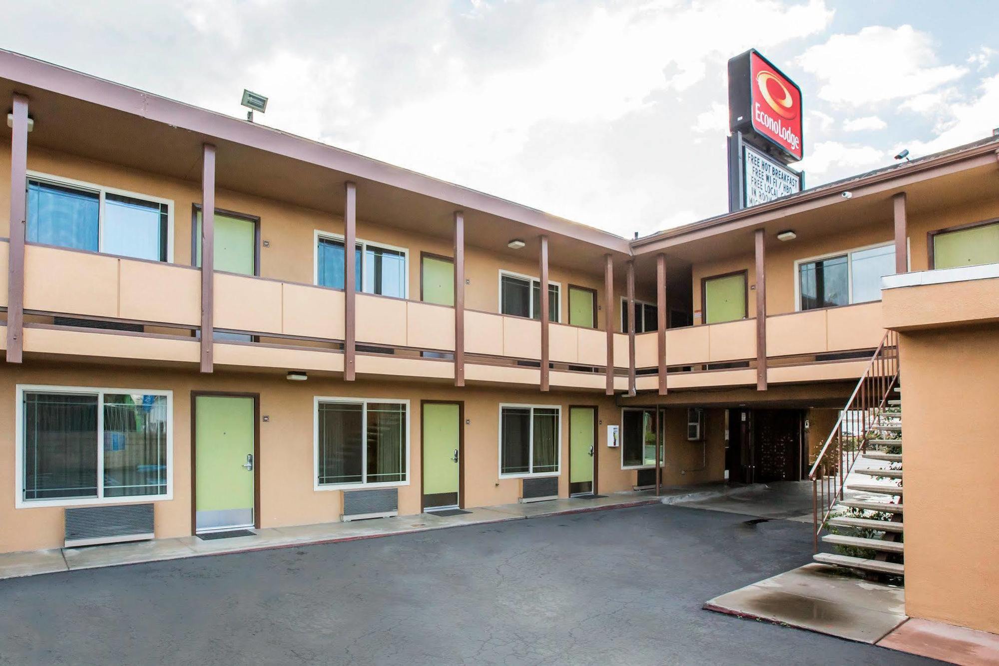 ויסאליה Sequoia Lodge מראה חיצוני תמונה