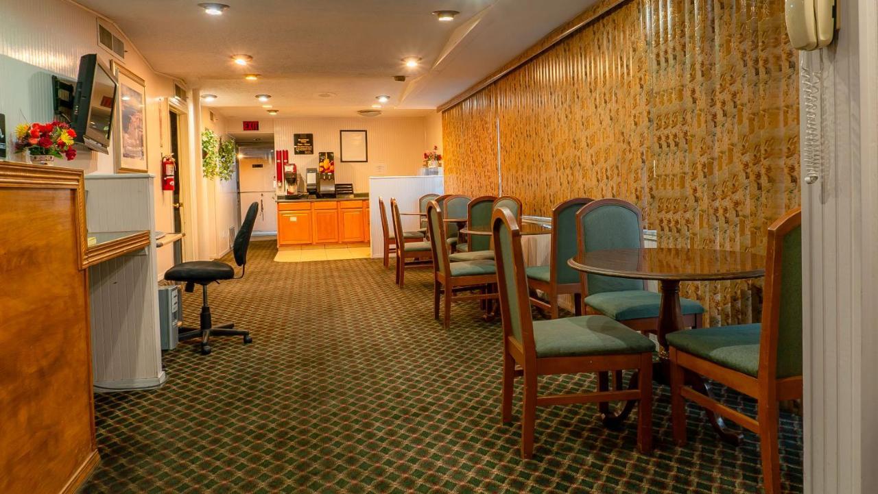 ויסאליה Sequoia Lodge מראה חיצוני תמונה